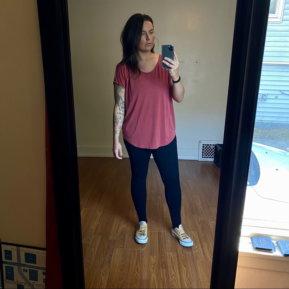 Old Navy brick red scoop neck tee